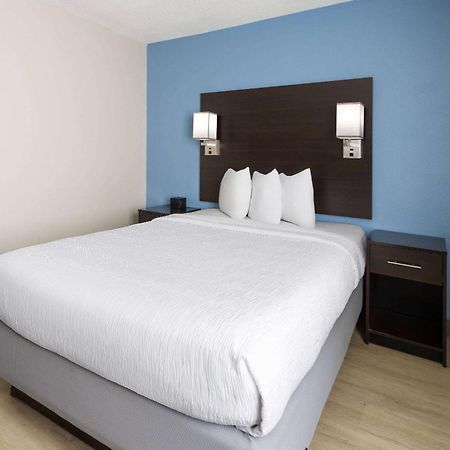 Baymont By Wyndham Newark At University Of Delaware Exterior foto