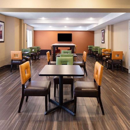 Baymont By Wyndham Newark At University Of Delaware Exterior foto
