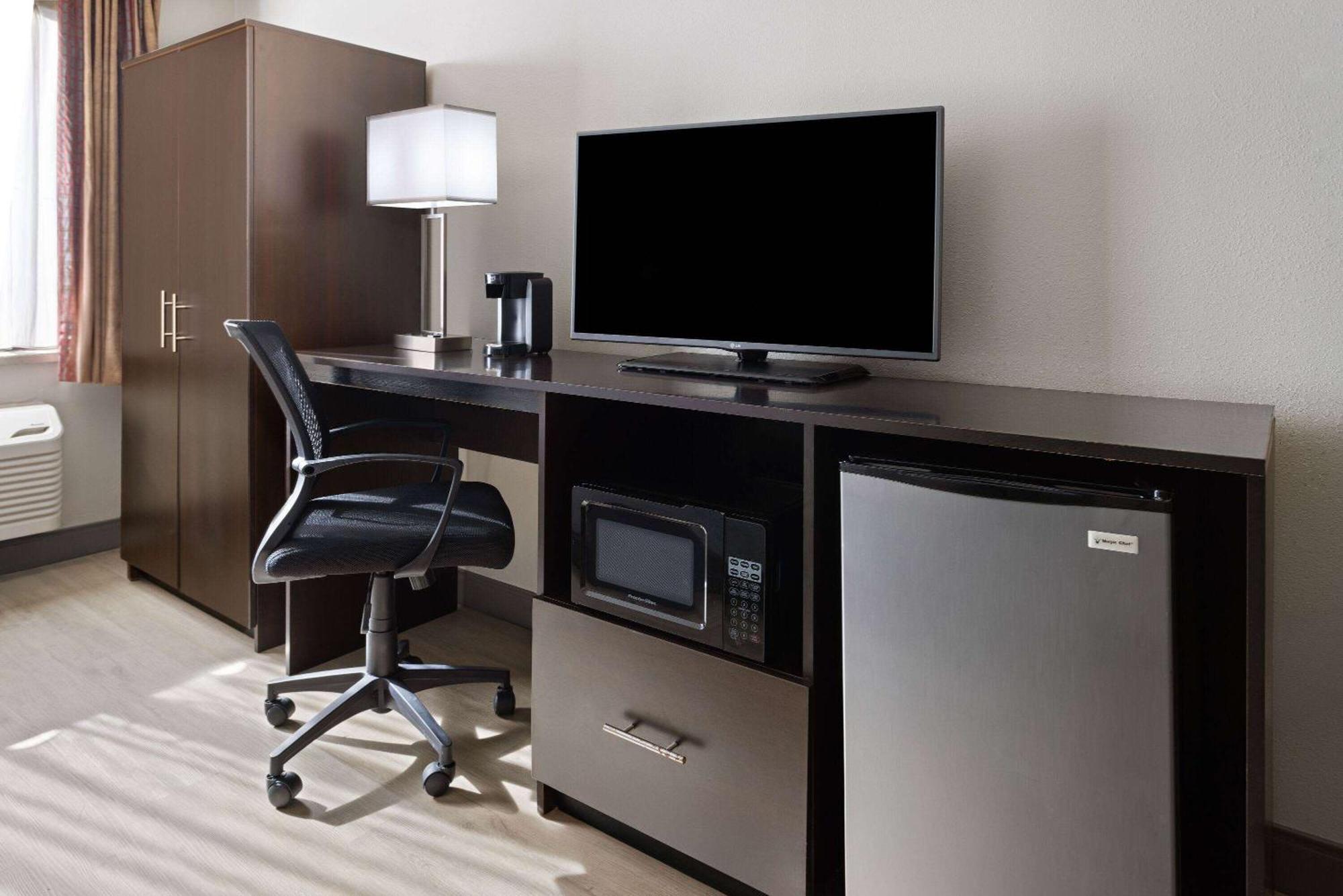 Baymont By Wyndham Newark At University Of Delaware Exterior foto